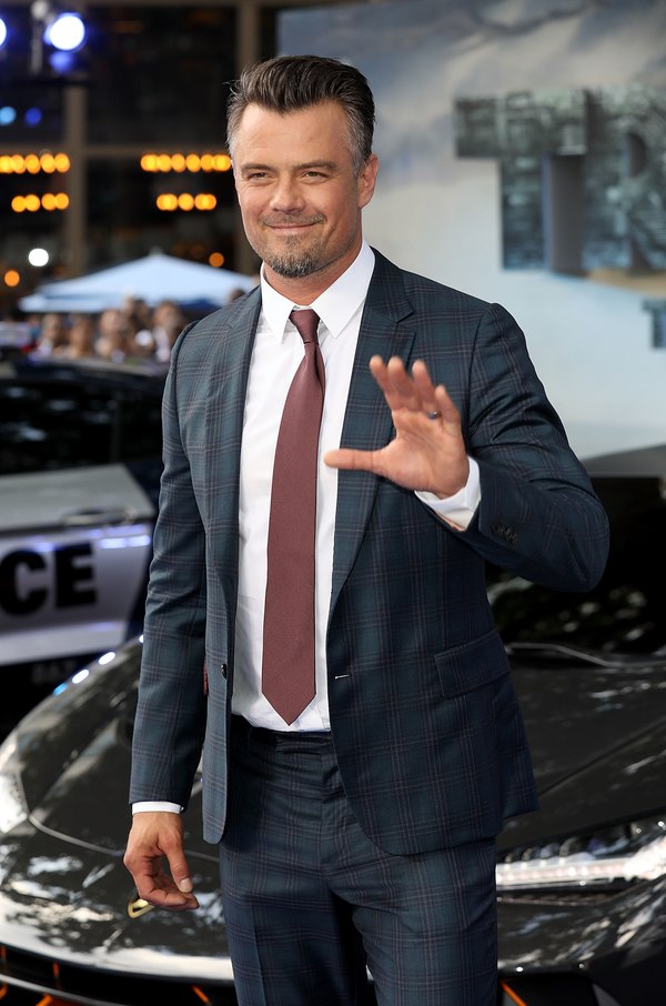 Transformers The Last Knight   Michael Bays Official Photos From Global Premiere In London  (131 of 136)